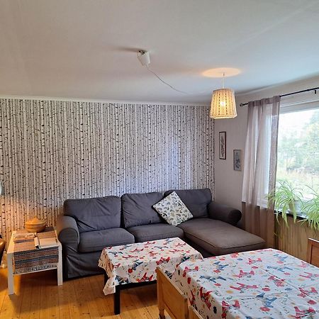 Rappens Stuga,Sjaelvhushall Dala Husby Esterno foto