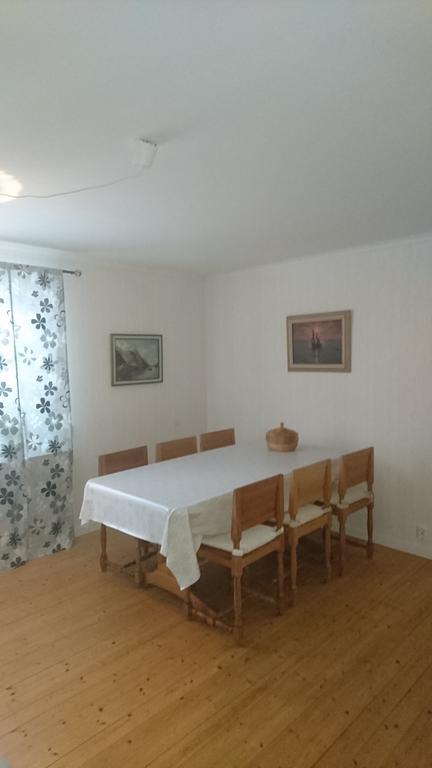 Rappens Stuga,Sjaelvhushall Dala Husby Esterno foto